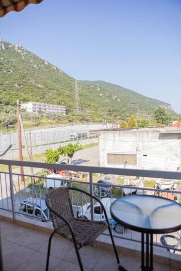 Vasileiou Apartments Камена-Вурла Екстер'єр фото