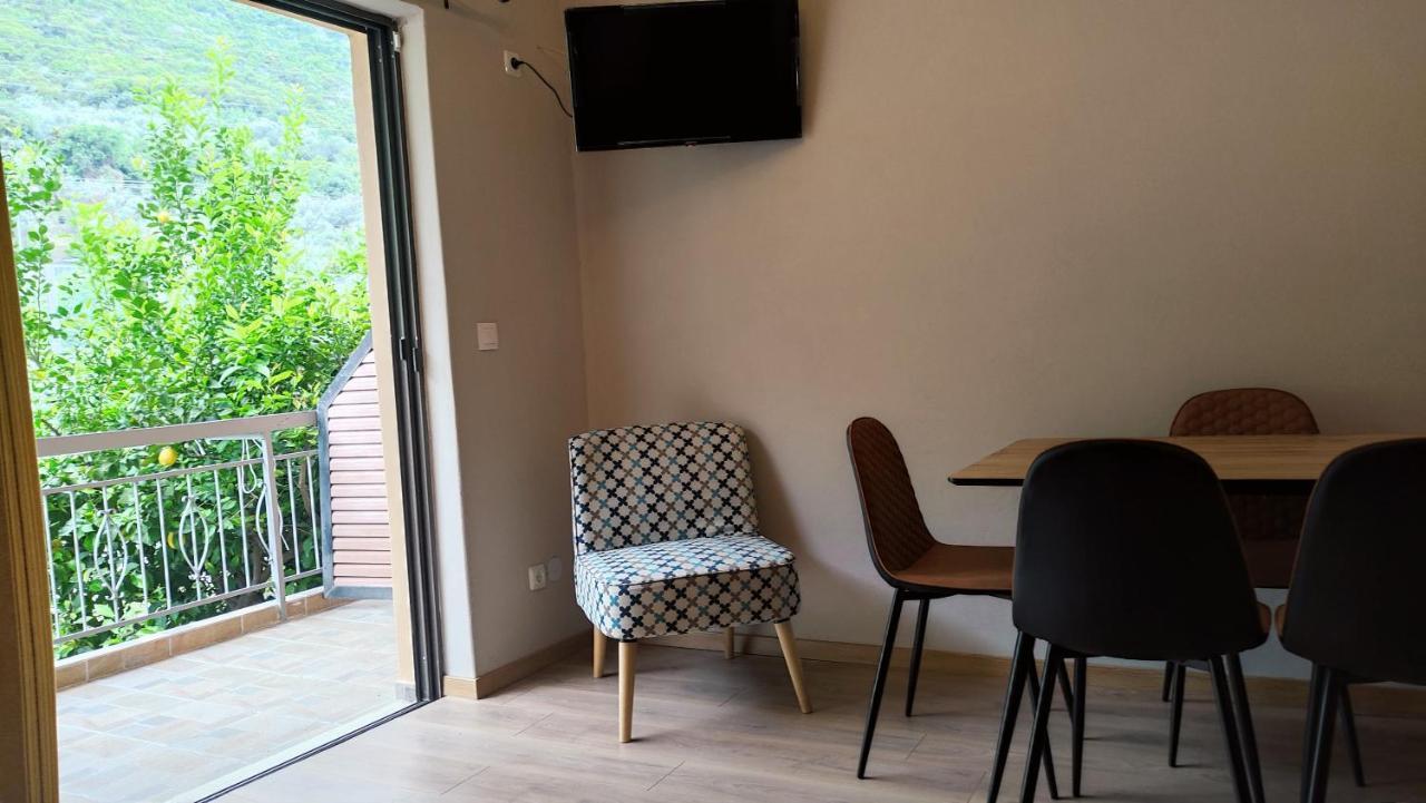 Vasileiou Apartments Камена-Вурла Екстер'єр фото
